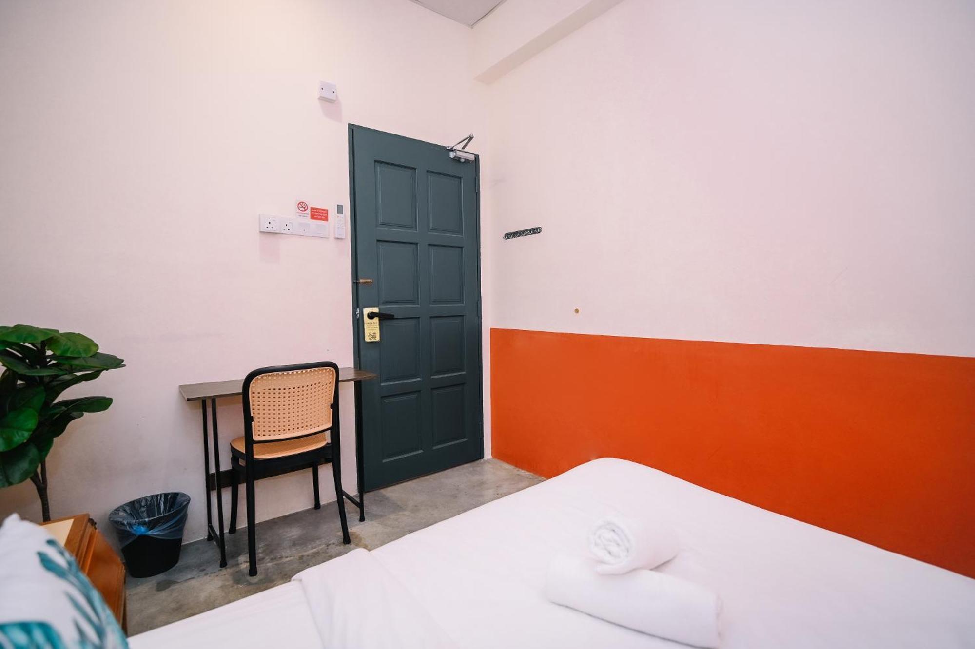 Swing & Pillows - 75 Muntri, Penang George Town Exterior photo
